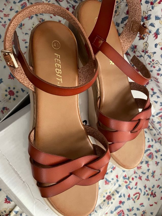 Sandalias nuevas n.41