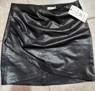 Minifalda negra Stradivarius - Talla S nuevo 