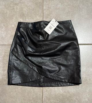 Minifalda negra Stradivarius - Talla S nuevo 