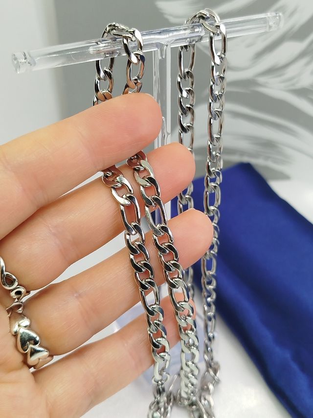 Cadena Figaro de acero inoxidable plateado