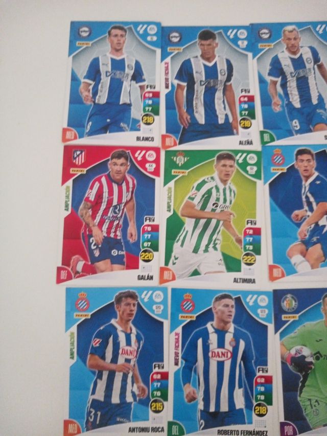 Cromos Adrenalyn XL 2024-25.