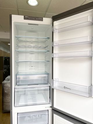 NEVERA CRISTAL BLANCO BALAY NOFROST. ENVÍO A CASA