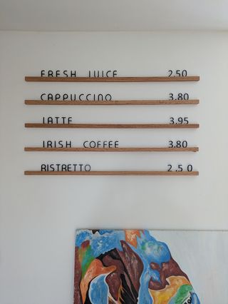 
Decoración cafetería con letras intercambiables