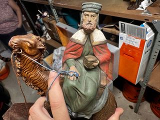 Figuras de Reyes Magos y pajes Belén Ortigas