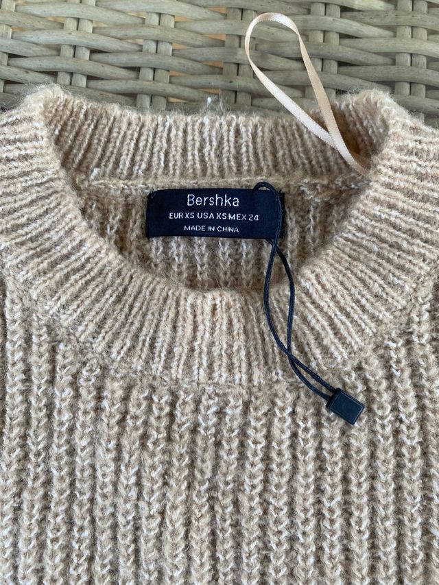 Jersey de lana marrón.