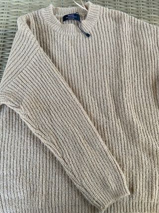 Jersey de lana marrón.