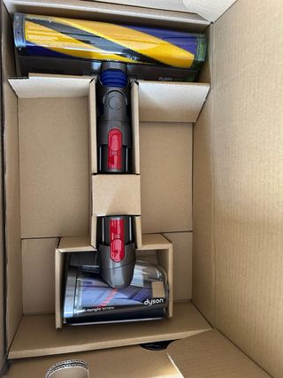 Dyson Gen5detect Absolute - Aspiradora
NUEVA