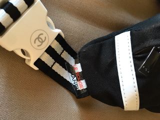 Riñonera Chanel vip makeup