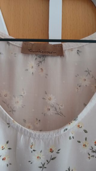 Blusa beige estampada - volantes