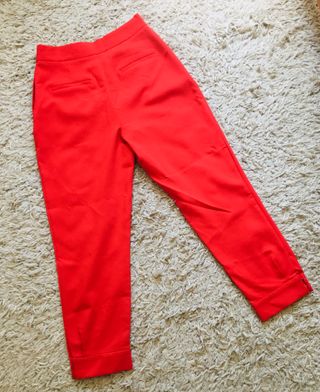 Pantalón rojo Zara Nuevo 38