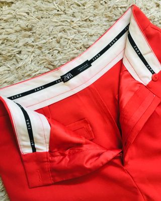 Pantalón rojo Zara Nuevo 38