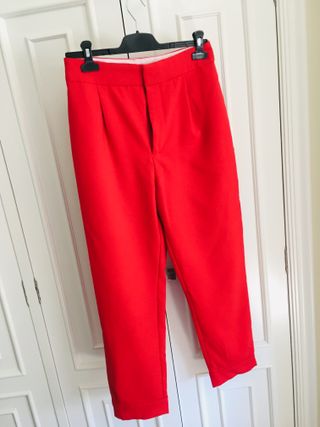 Pantalón rojo Zara Nuevo 38
