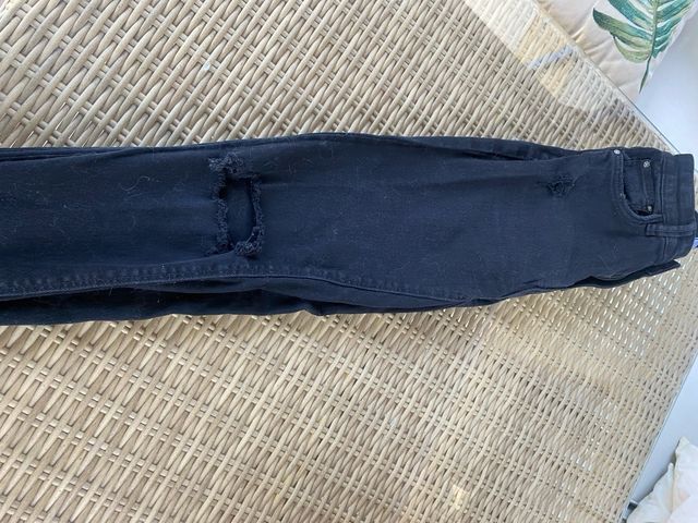 Pantalon vaquero negro