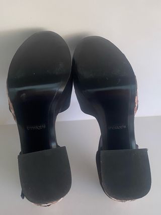 Sandalias Uterqüe tacón negro