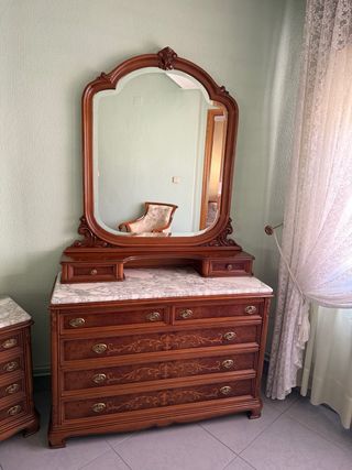 Dormitorio madera maciza clásico