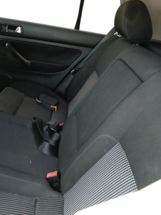 Volkswagen Golf 2002