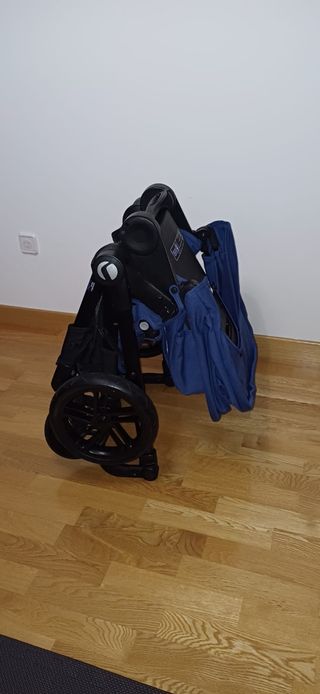 Carrito bebé 2 piezas: capazo+silla
Marca Jané