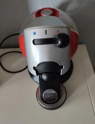Cafetera cápsulas Dolce Gusto