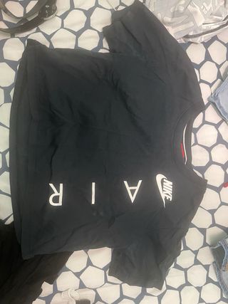 Sudaderas y camisetas Hugo Boss, Gap, Nike etc. 