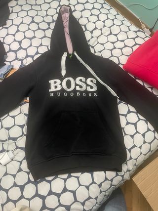Sudaderas y camisetas Hugo Boss, Gap, Nike etc. 