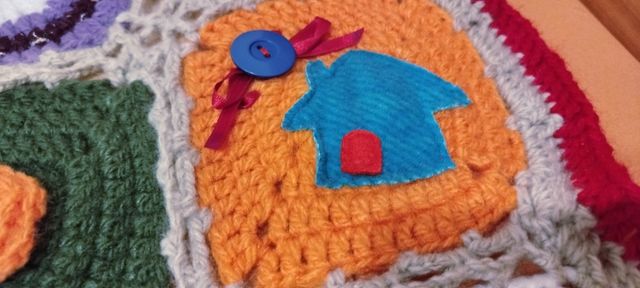 MANTA DE GANCHILLO ARTESANAL