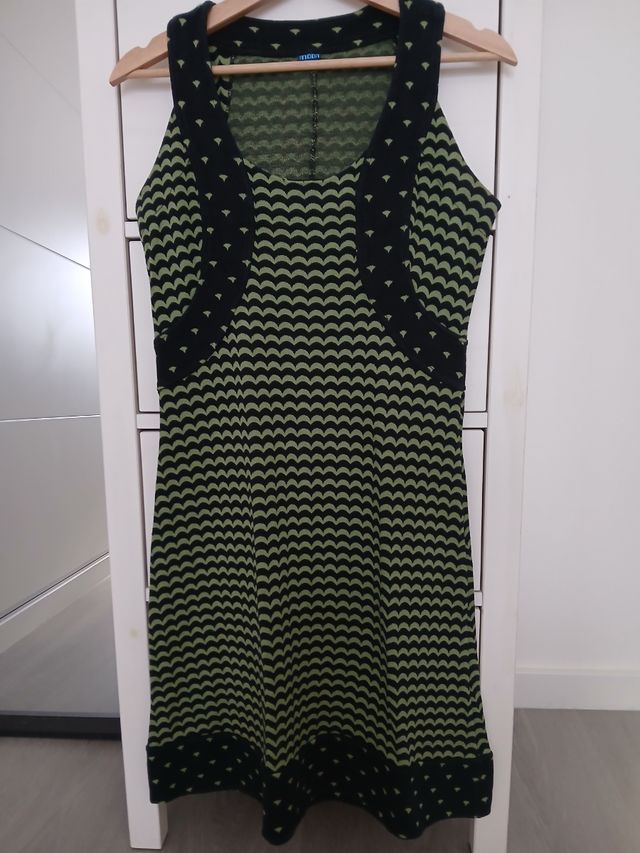 Vestido pichi M - Negro y Verde.