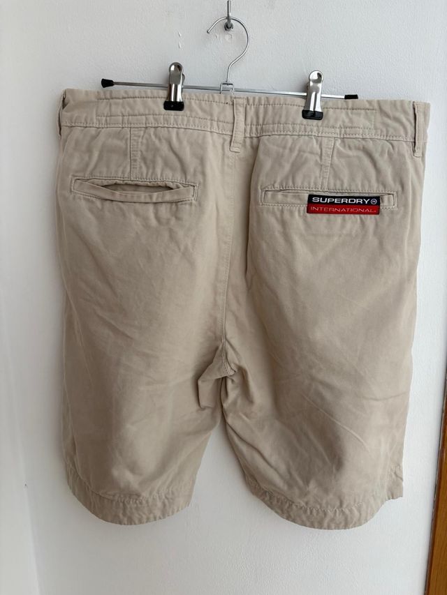 Bermudas Superdry beige