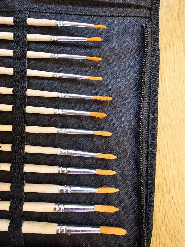 Set 12 pinceles + paleta