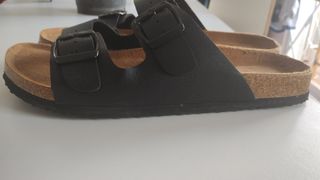 Sandalias ambos sexs,  tipo Birkenstock negras, ta