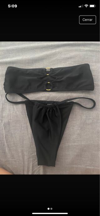 Bikini negro anillas doradas