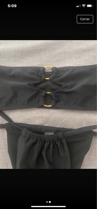Bikini negro anillas doradas