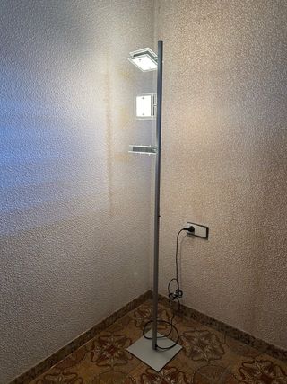 Lampara de pie moderna