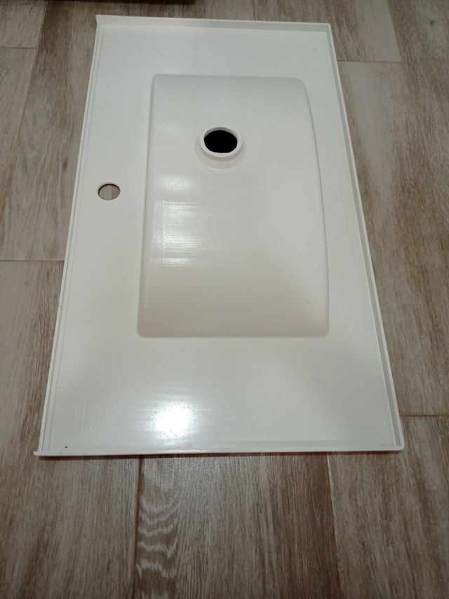 Lavabo blanco fabricado en fibra plastic