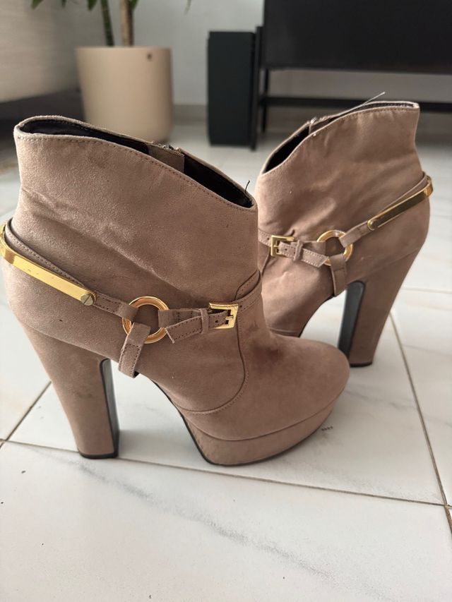 Botines Primadona tacón alto - n°40