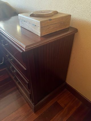 Mesita noche madera maciza 4 cajones