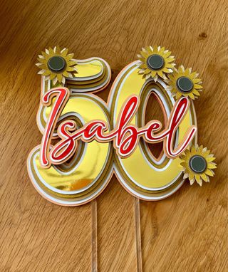 Decoración de tarta para cumpleaños personalizada