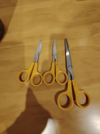 3 Tijeras pequeñas