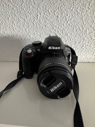 Cámara Nikon D3300 en perfecto estado
