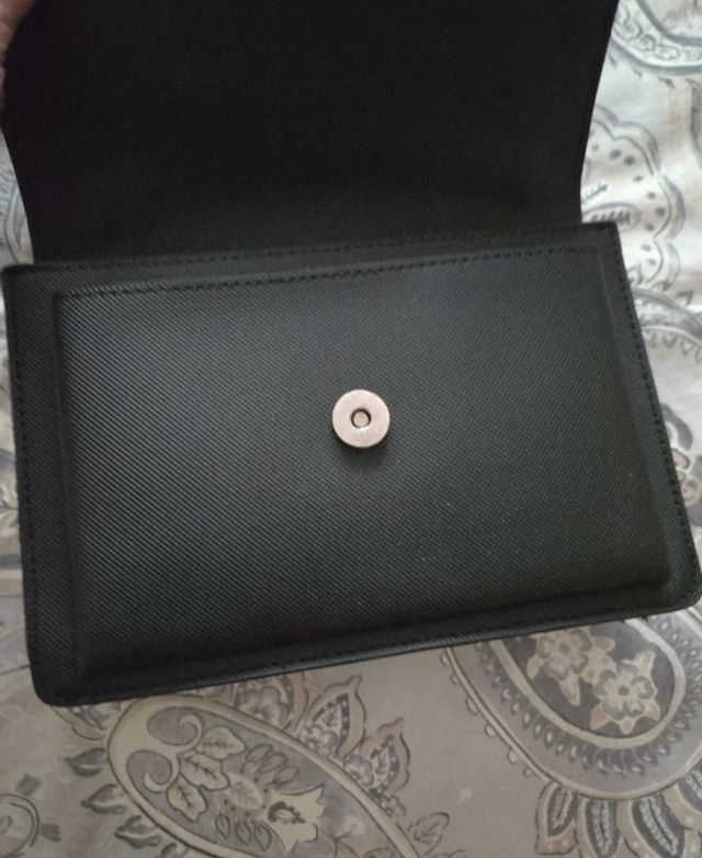 Bolso negro bandolera