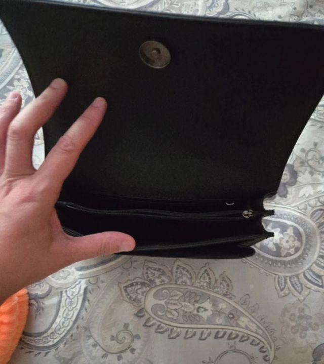 Bolso negro bandolera