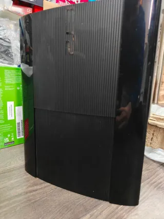 PS3 Super Slim 12GB - Negra