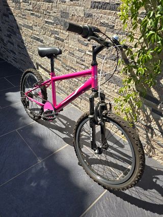 Bicicleta niña fucsia Charm 205