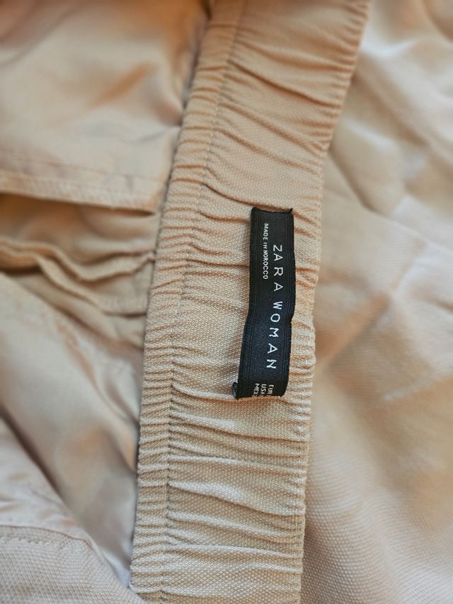 Pantalones beige - tiro alto