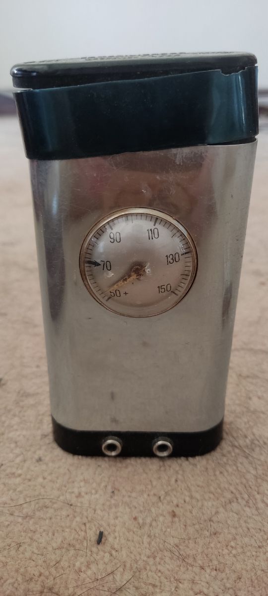 Esterilizador médico antiguo