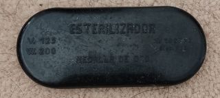 Esterilizador médico antiguo
