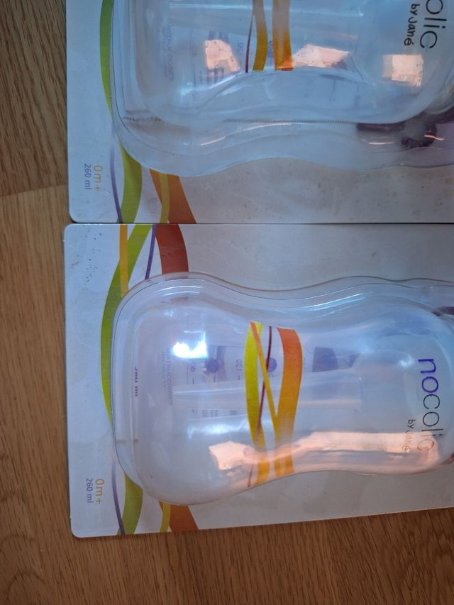 Biberón bebé recién nacido