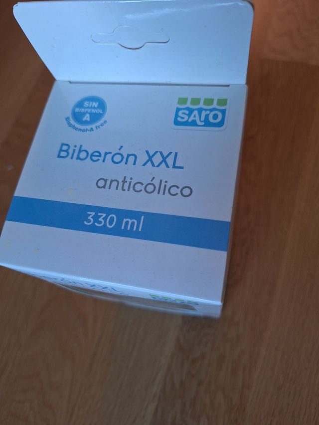 Biberón bebé recién nacido