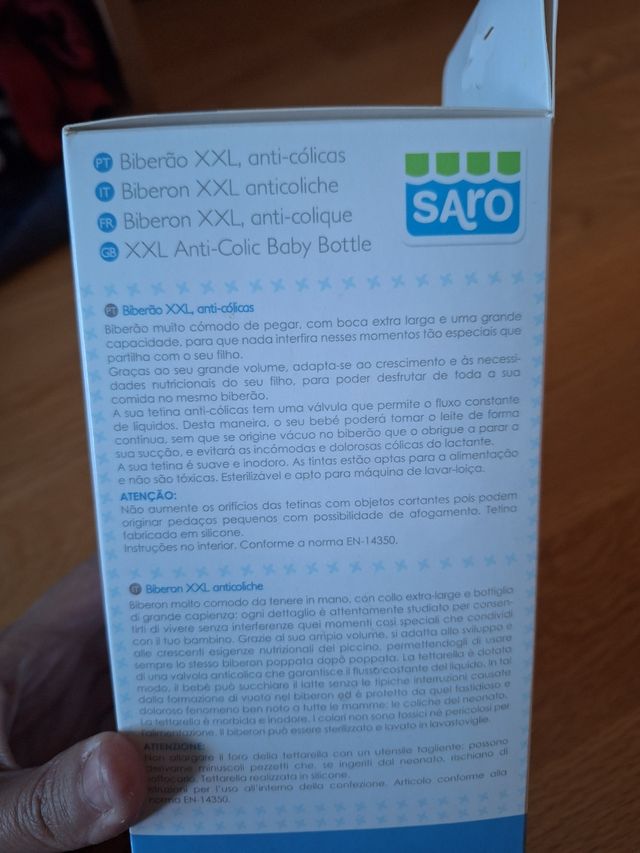 Biberón bebé recién nacido