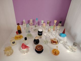  OfertaColección de 30 mini botellas salen a 1€ .