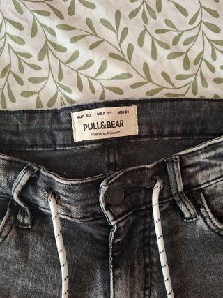 Pantalón vaquero corto Pull&Bear 